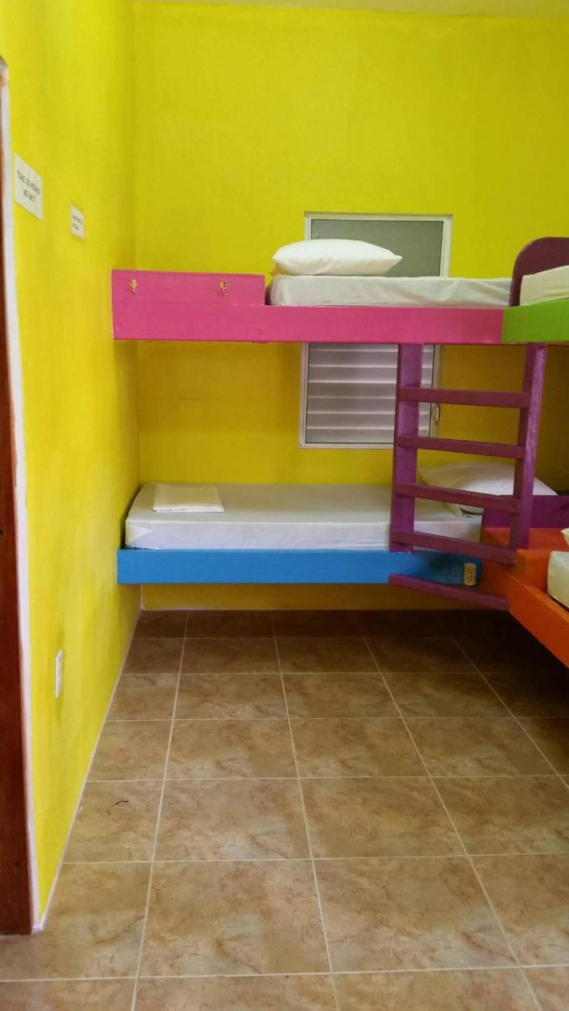 Travellers Palm Backpackers Hostel Caye Caulker Εξωτερικό φωτογραφία